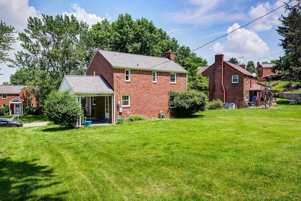 4330 Highgrove Road Pittsburgh, PA 15234 - Photo 15 of 16 Level Backyard