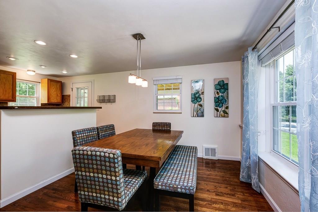 4330 Highgrove Road Pittsburgh, PA 15234 - Photo 5 of 16 Dining Room