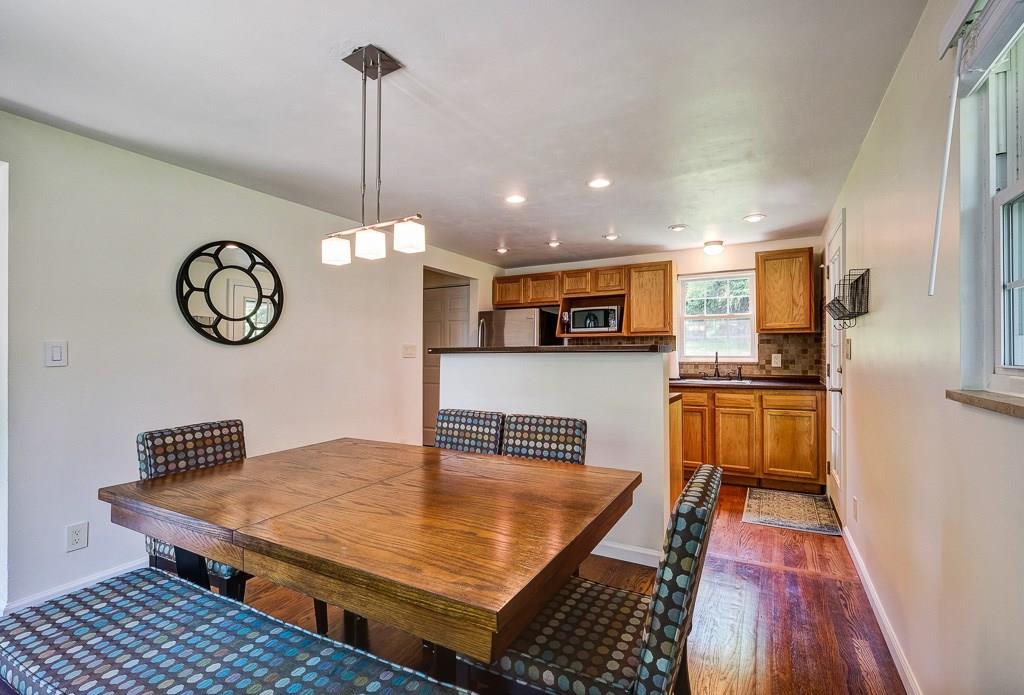 4330 Highgrove Road Pittsburgh, PA 15234 - Photo 6 of 16 Gallery Image 6