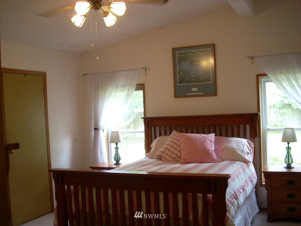 7528 187th Avenue Southwest Rochester, WA 98579 - Photo 14 of 25 Gallery Image 14