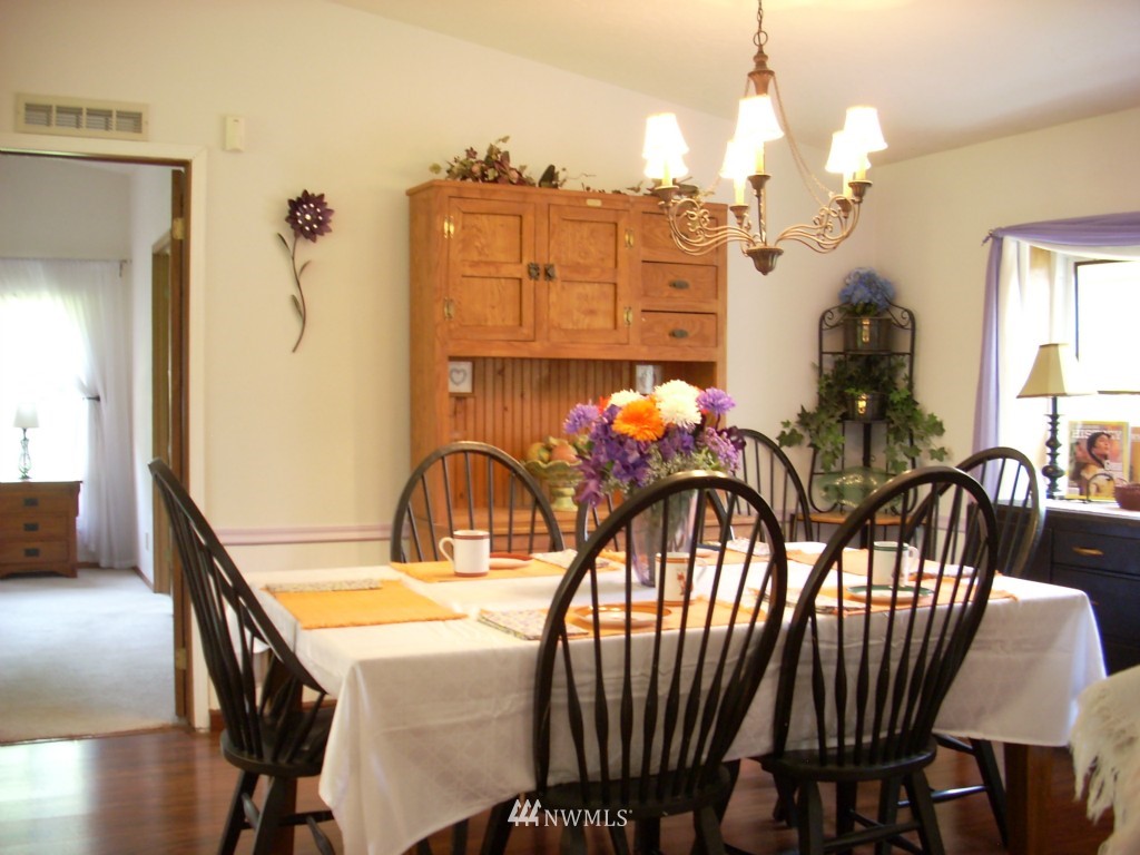 7528 187th Avenue Southwest Rochester, WA 98579 - Photo 7 of 25 Gallery Image 7