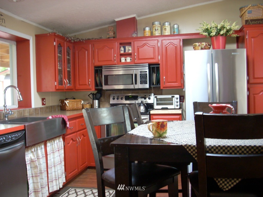 7528 187th Avenue Southwest Rochester, WA 98579 - Photo 9 of 25 Gallery Image 9