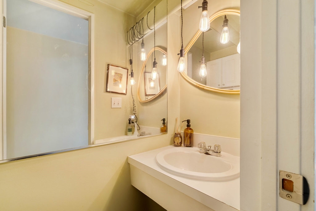 19 Irving Street Watertown, MA 02472 - Photo 7 of 25 Gallery Image 7