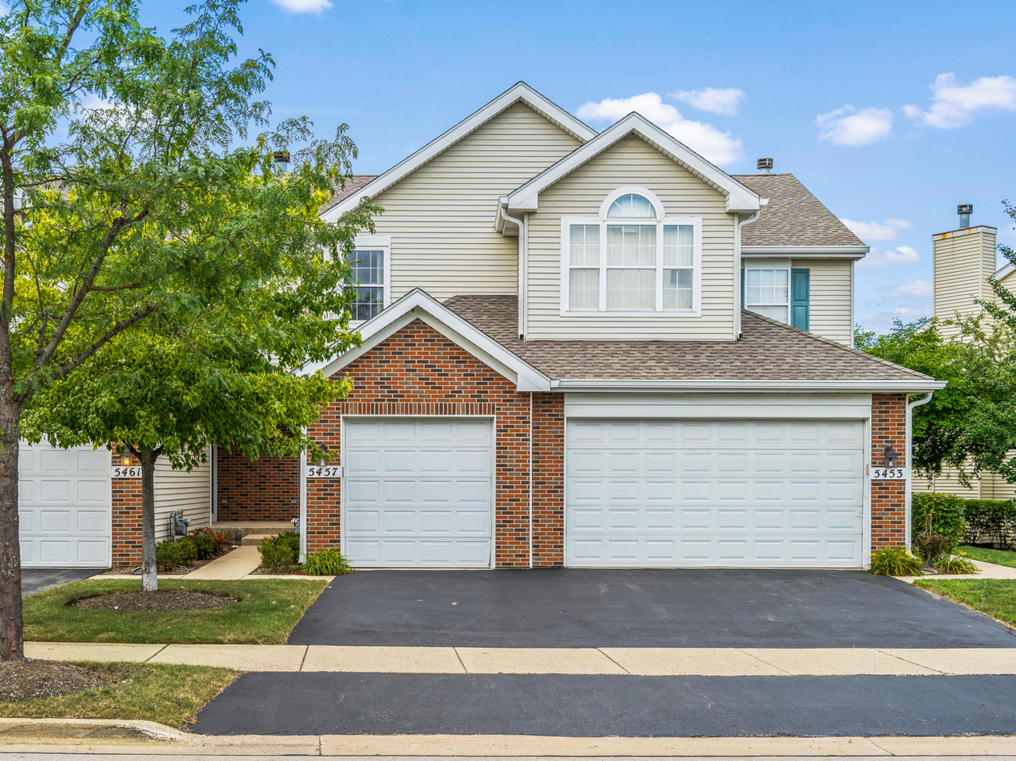 5457 Mayflower Court Rolling Meadows, IL 60008 - Photo 2 of 17