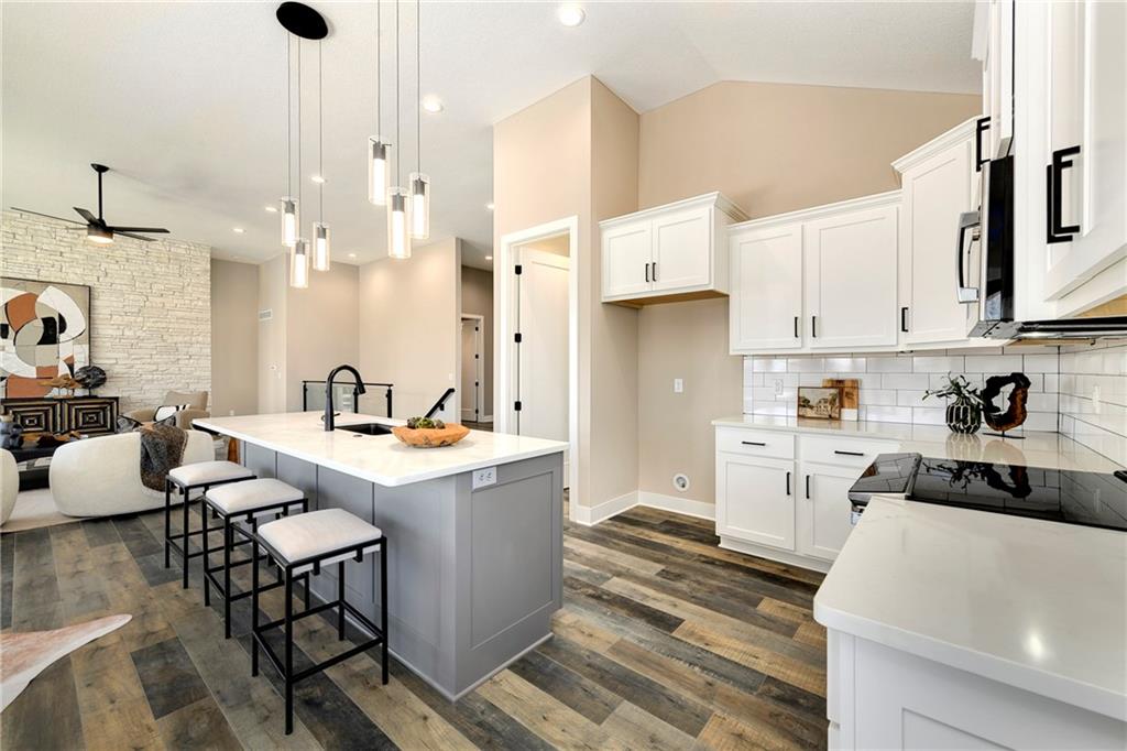 20322 166th Street Basehor, KS 66007 - Photo 14 of 45