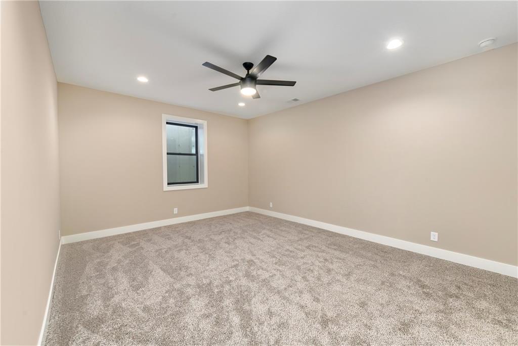 20322 166th Street Basehor, KS 66007 - Photo 40 of 45