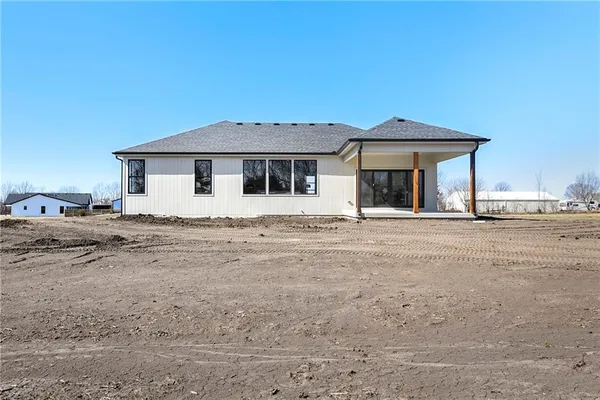 $924,900 | 20322 166th Street, Basehor, KS 66007