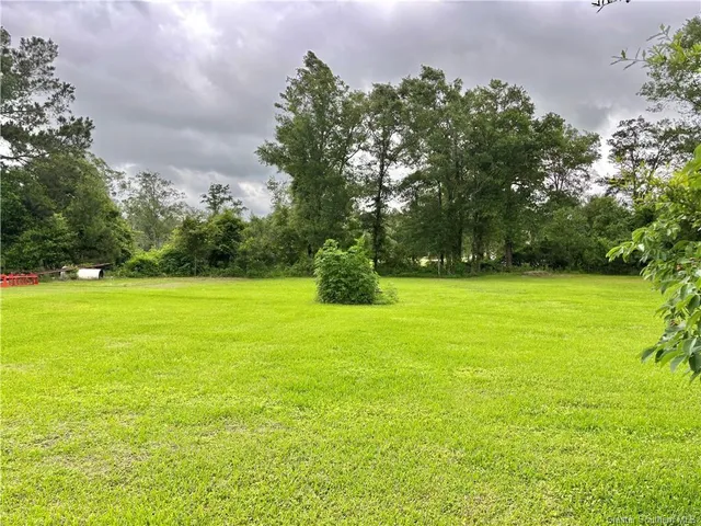 $296,700 | 2221 Oak Grove Drive, Vinton, LA 70668