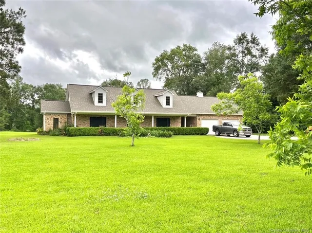 $296,700 | 2221 Oak Grove Drive, Vinton, LA 70668