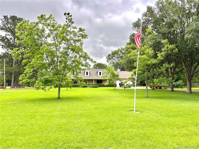 $296,700 | 2221 Oak Grove Drive, Vinton, LA 70668