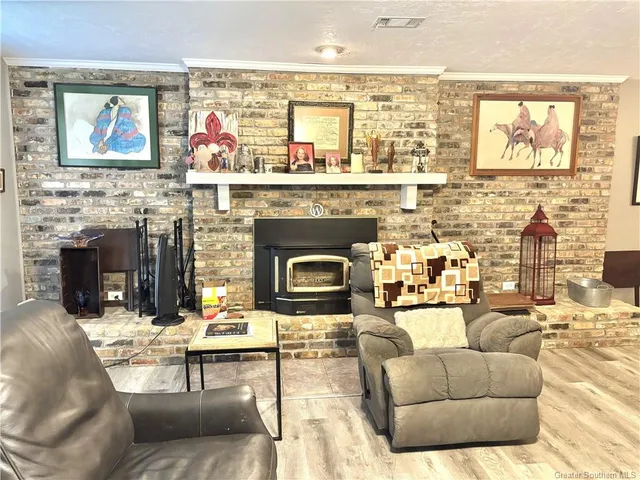 $296,700 | 2221 Oak Grove Drive, Vinton, LA 70668