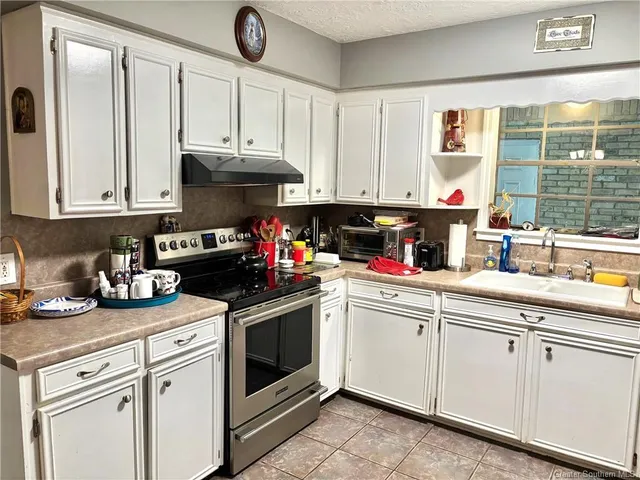 $296,700 | 2221 Oak Grove Drive, Vinton, LA 70668