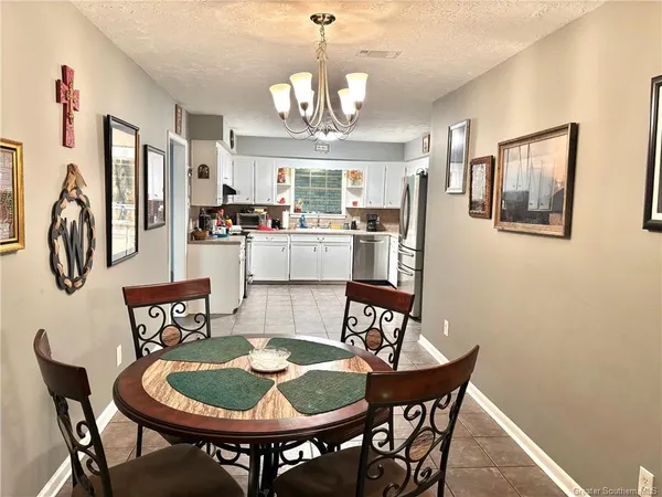 $296,700 | 2221 Oak Grove Drive, Vinton, LA 70668