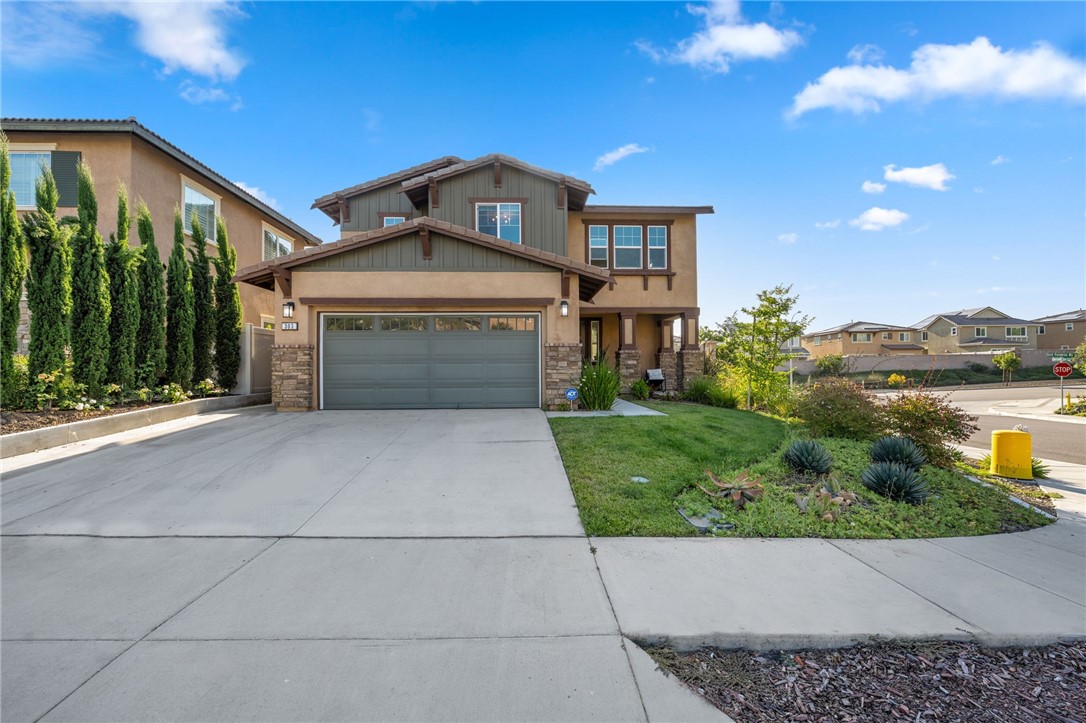 303 Calabrese Street, Fallbrook, CA 92028 Compass