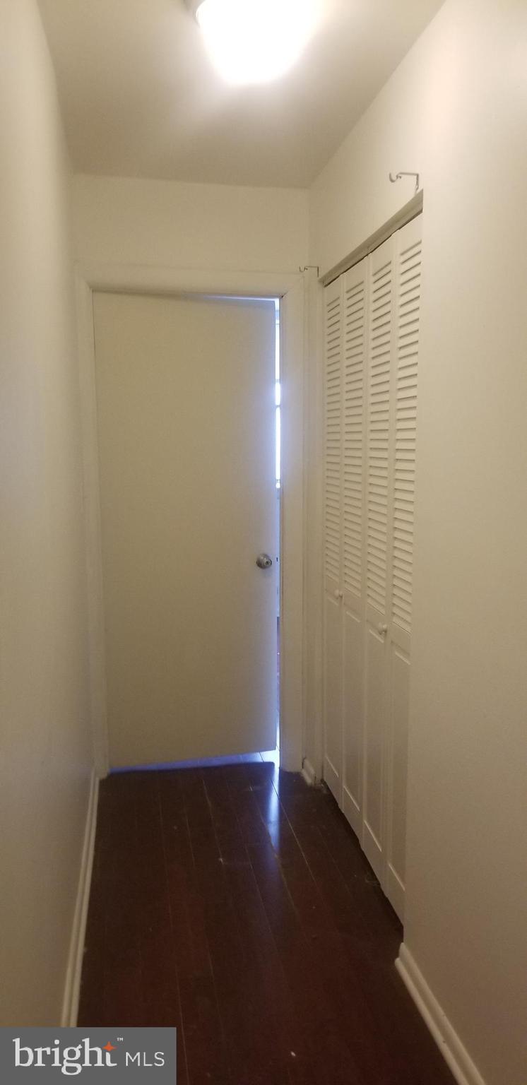 706 South Street, Unit 2 Philadelphia, PA 19147 - Photo 13 of 19 Hall to rear bedroom