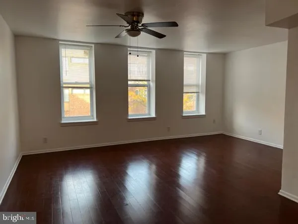 $1,750 | 706 South Street, Unit 2, Philadelphia, PA 19147