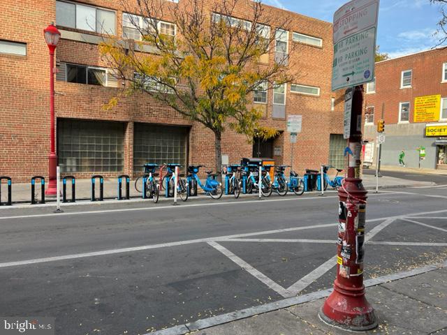 706 South Street, Unit 2 Philadelphia, PA 19147 - Photo 3 of 19 Bike share Station at 7th & South St