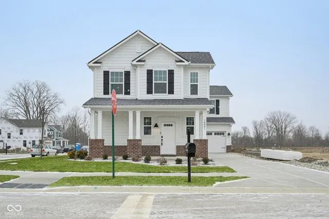 $424,999 | 16001 Tharp Wds Drive, Fishers, IN 46037