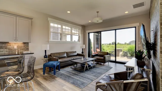 $424,999 | 16001 Tharp Wds Drive, Fishers, IN 46037