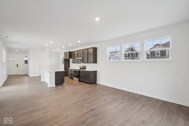 $424,999 | 16001 Tharp Wds Drive, Fishers, IN 46037