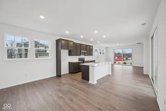 $424,999 | 16001 Tharp Wds Drive, Fishers, IN 46037