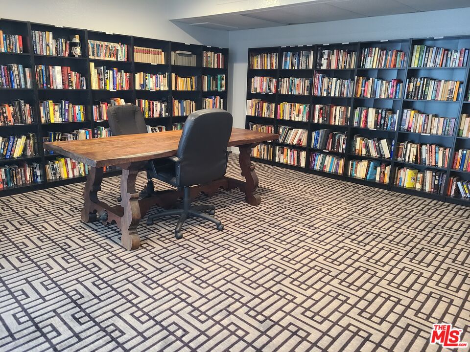 1515 South Beverly Drive, Unit 201 Los Angeles, CA 90035 - Photo 22 of 22 a view of a workspace