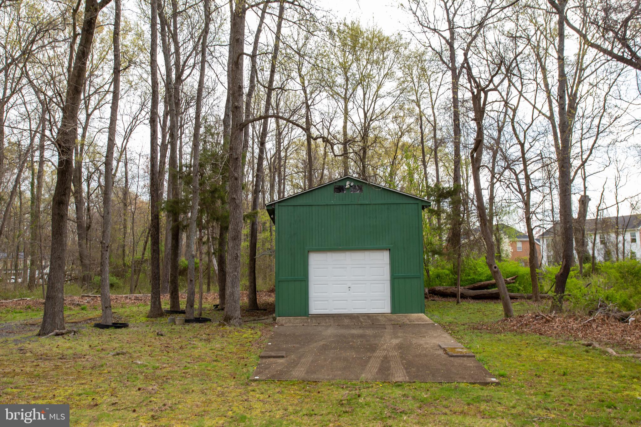 8116 Fort Foote Road Fort Washington, MD 20744 - Photo 7 of 46 Gallery Image 7