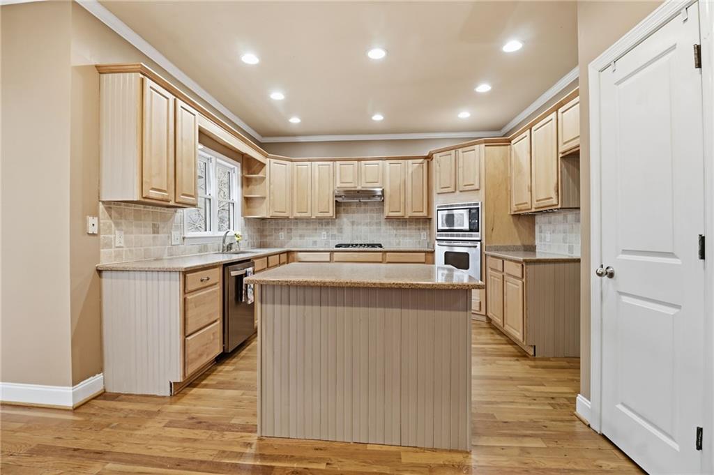 203 Pebblebrooke Walk Canton, GA 30115 - Photo 15 of 66