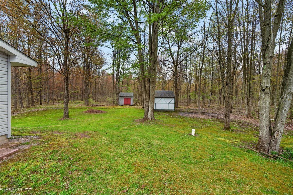 4808 North Water Road Sanford, MI 48657 - Photo 33 of 36