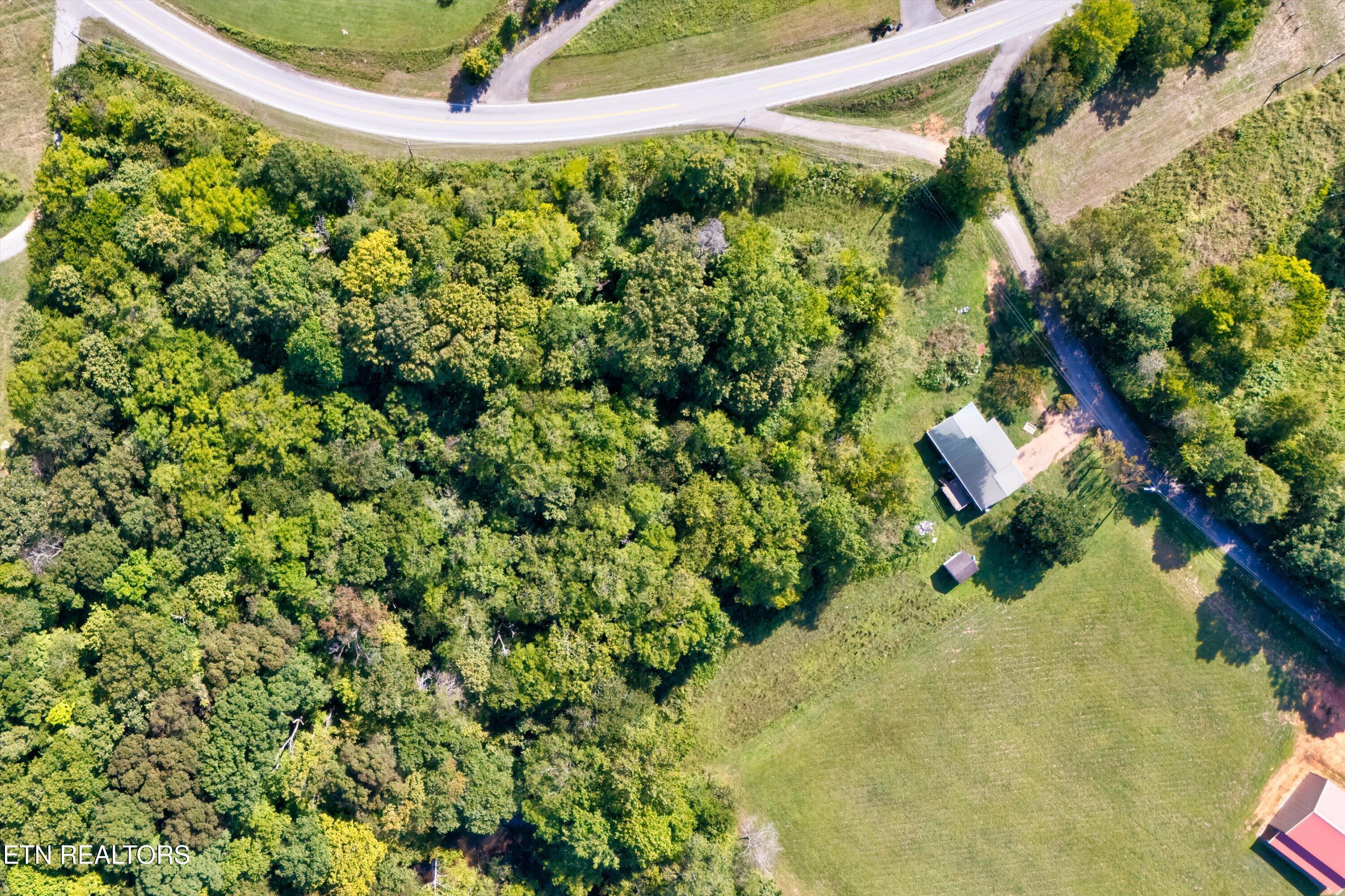 321 Hendricks Loop Madisonville, TN 37354 - Photo 3 of 20 02-321 Hendricks Loop-2