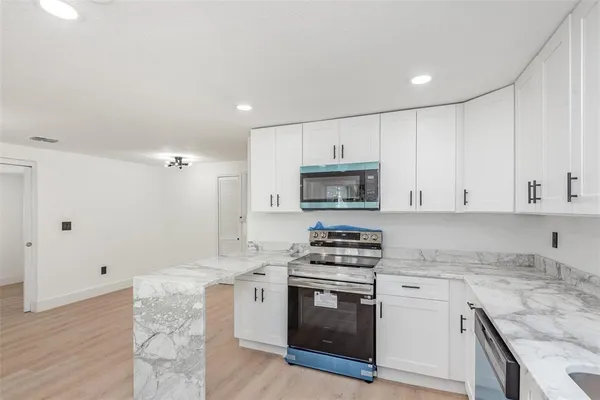 $304,100 | 112 New Hampshire Street, Edgewater, FL 32132