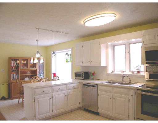 811 Liberty Square Road Boxborough, MA 01719 - Photo 8 of 13
