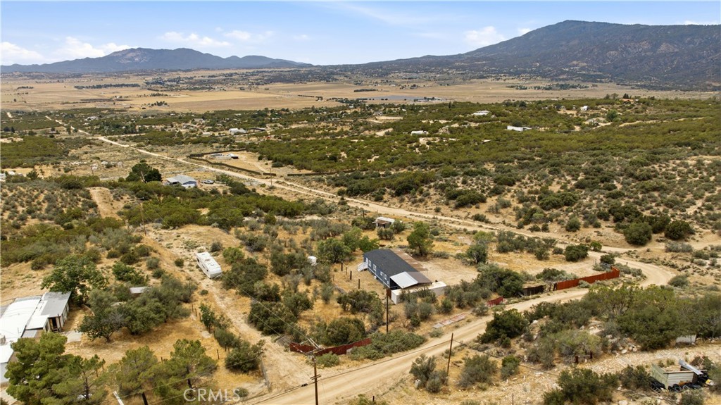 59995 Granite Gulley Road Anza, CA 92539 - Photo 26 of 33 a view of an ocean and a mountain