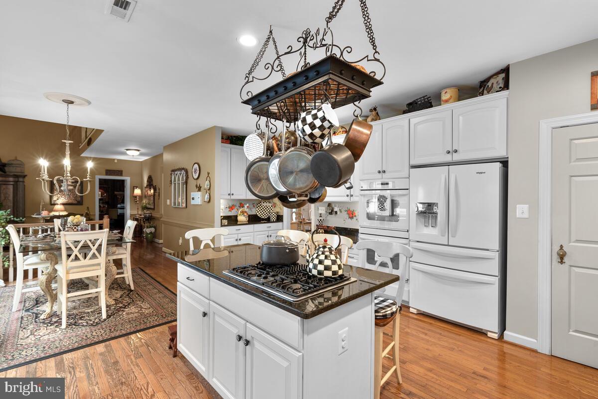 18705 Olney Mill Road Olney, MD 20832 - Photo 24 of 64 Island Cooking and Pantry
