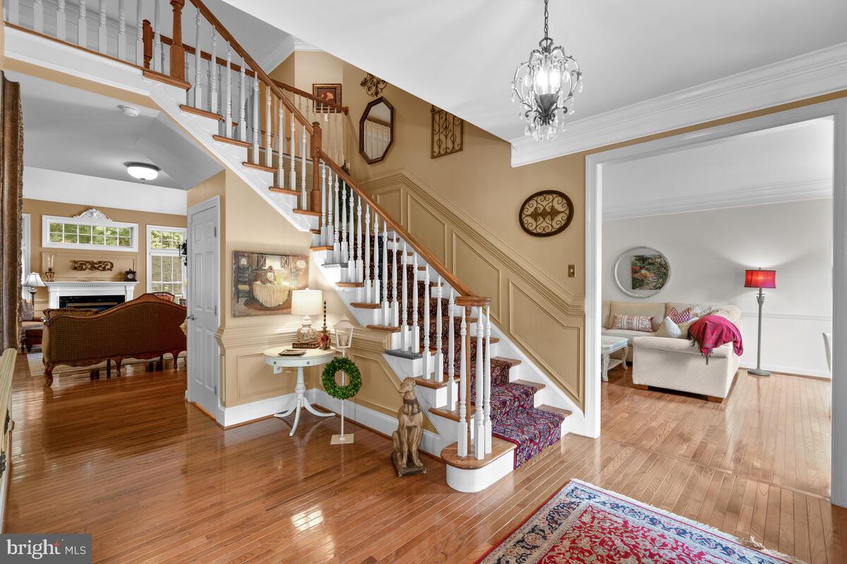 18705 Olney Mill Road Olney, MD 20832 - Photo 7 of 64 Gleaming Hardwoods on 1st Floor