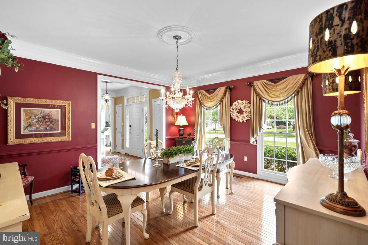 18705 Olney Mill Road Olney, MD 20832 - Photo 8 of 64 Awesome Sized Dining Room