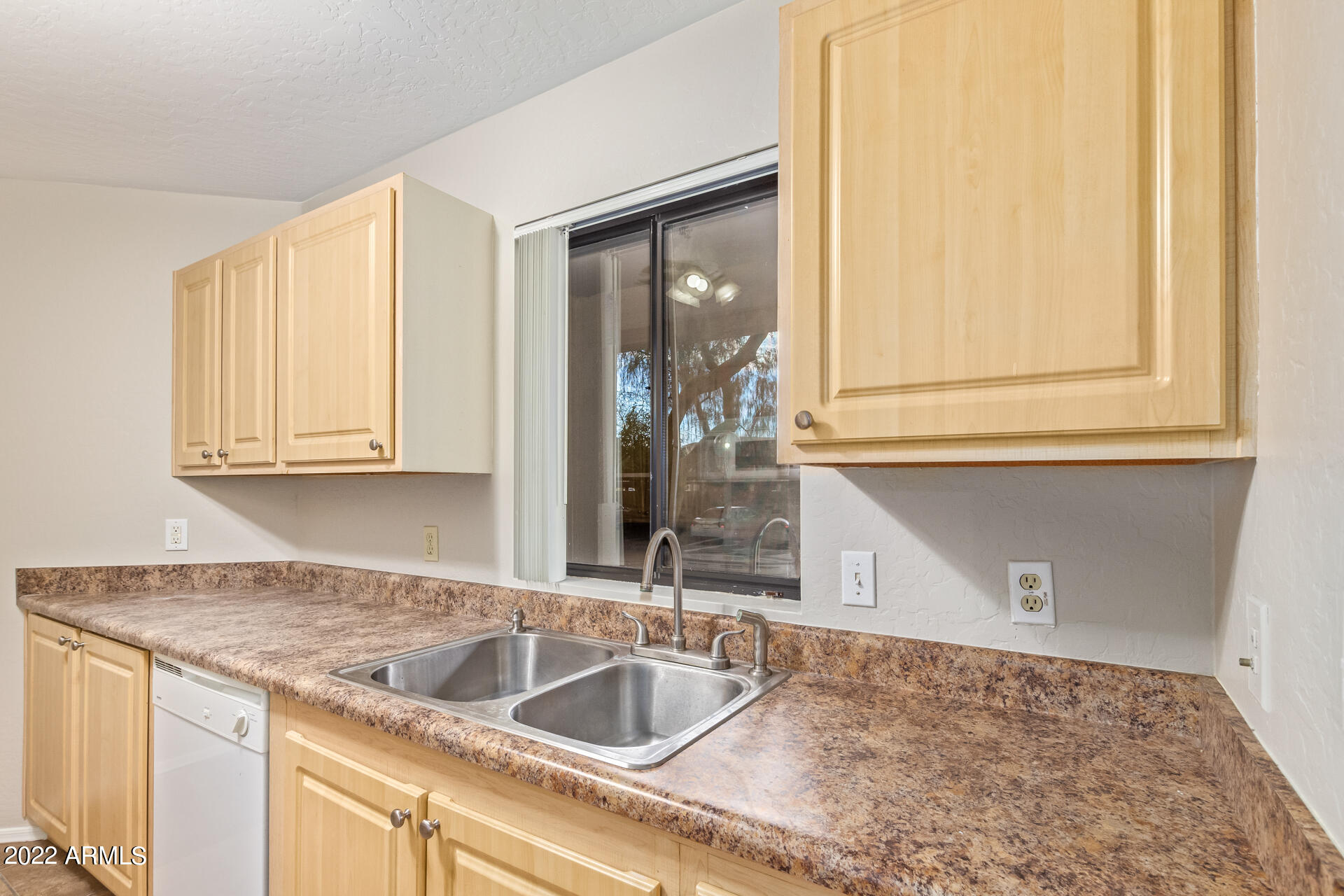 1287 North Alma School Road, Unit 156 Chandler, AZ 85224 - Photo 12 of 27 0011-11 Alma School 1287 #156