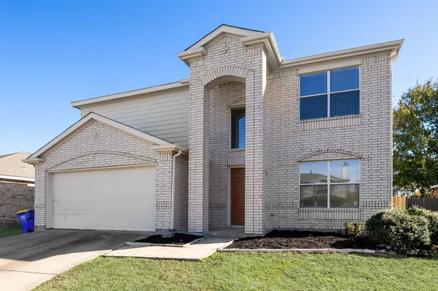 $2,750 | 211 Prentice Drive, Seagoville, TX 75159