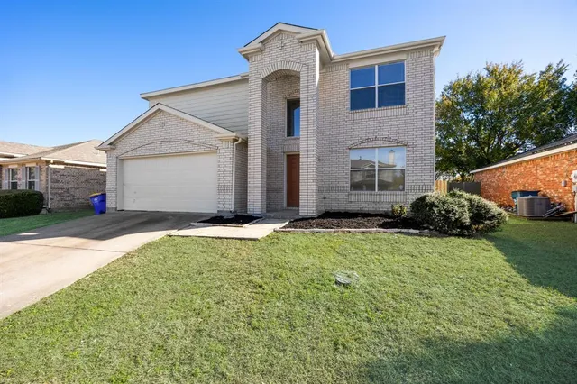 $2,750 | 211 Prentice Drive, Seagoville, TX 75159
