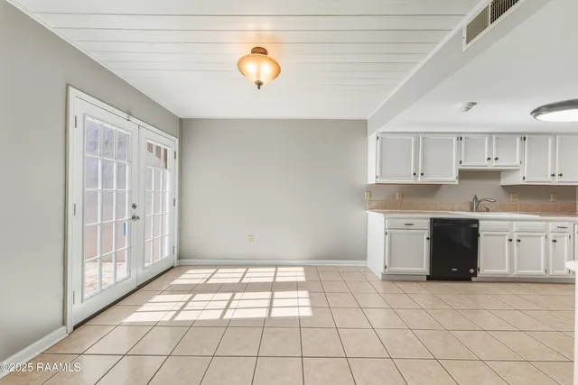 $197,900 | 200 Dublin Circle, Unit D, Lafayette, LA 70506