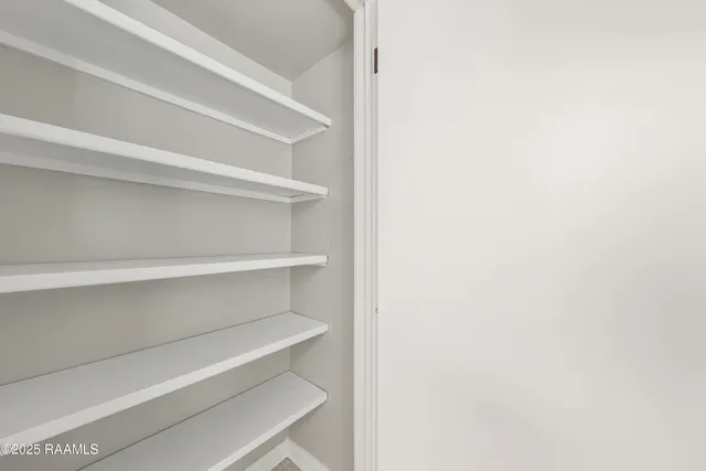 $197,900 | 200 Dublin Circle, Unit D, Lafayette, LA 70506