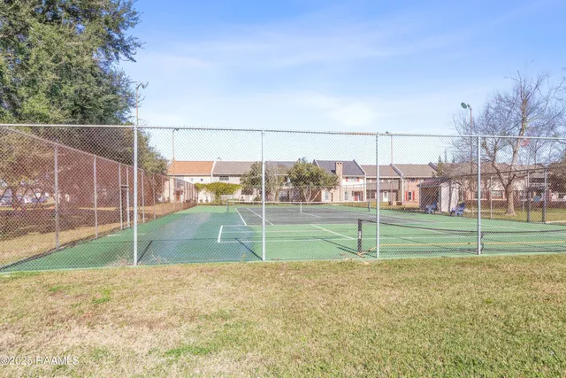 $197,900 | 200 Dublin Circle, Unit D, Lafayette, LA 70506