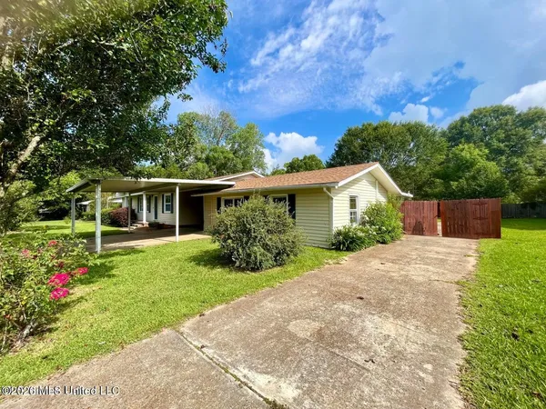 $175,000 | 327 Harmony Road, Crystal Springs, MS 39059