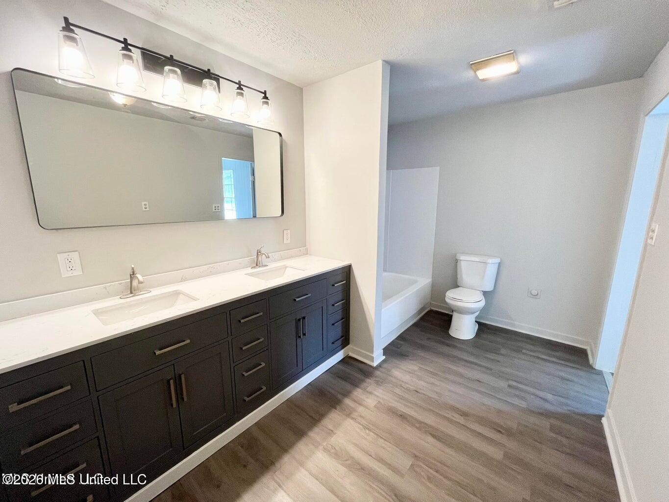 327 Harmony Road Crystal Springs, MS 39059 - Photo 8 of 10 Bathroom