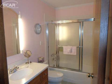 13234 Morrish Road Montrose, MI 48457 - Photo 13 of 17 20422461-12.JPG