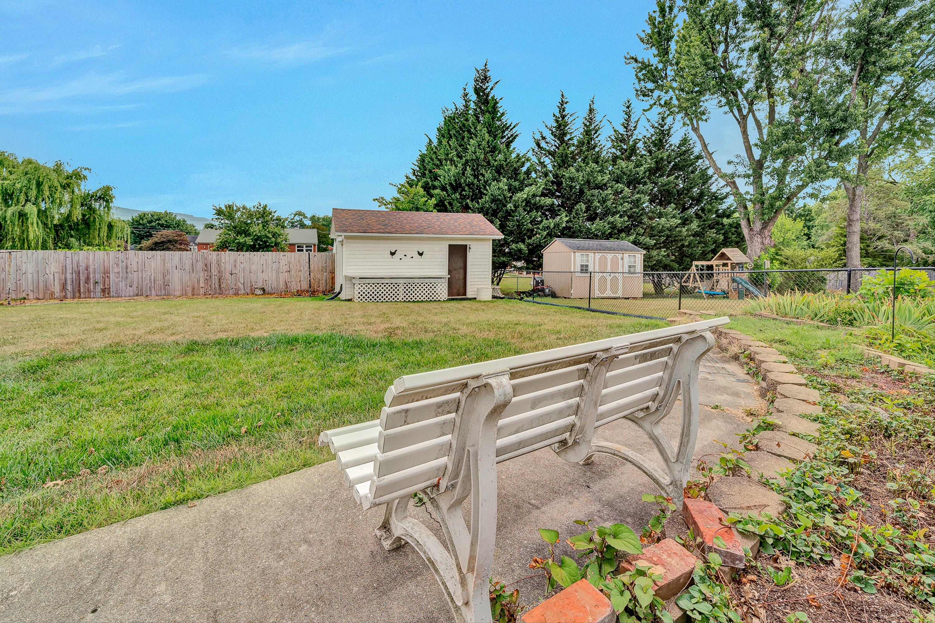 7633 Deer Branch Road Roanoke, VA 24019 - Photo 36 of 58 36-VM-02757