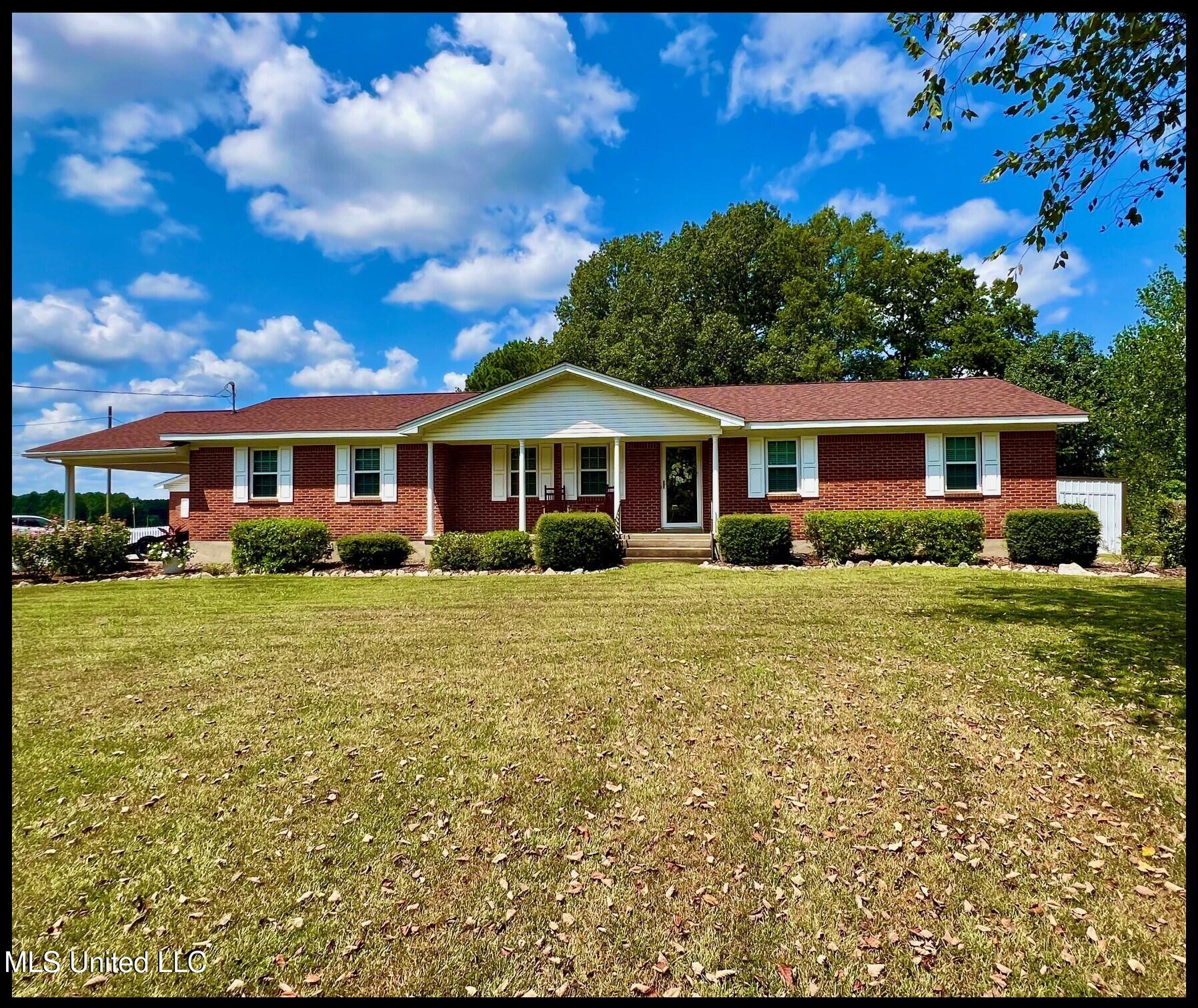 2653 Central Academy Road North Batesville, MS 38606 - Photo 3 of 76 2653 CENTRAL ACADEMY - FRONT CENTER