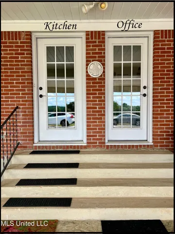 $338,900 | 2653 Central Academy Road North, Batesville, MS 38606