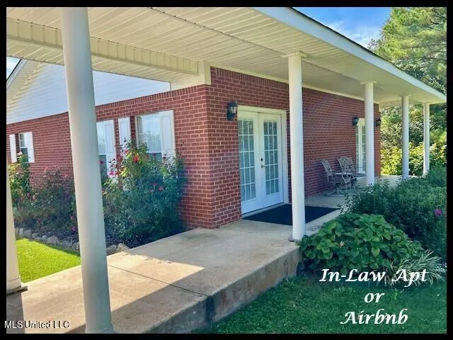 $338,900 | 2653 Central Academy Road North, Batesville, MS 38606