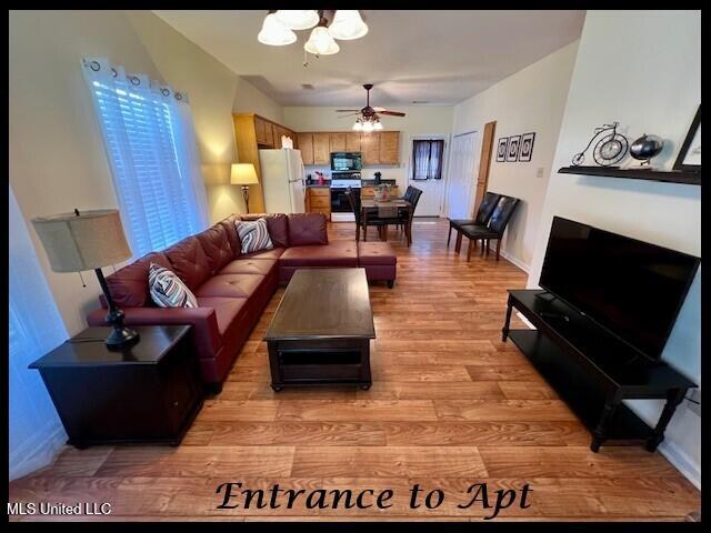 2653 Central Academy Road North Batesville, MS 38606 - Photo 51 of 76 2653 CENTRAL ACADEMY - Apt - Liv Entranc